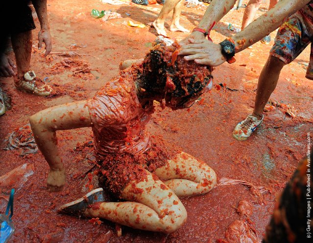 Битва томатов или Томатный фестиваль в Испании